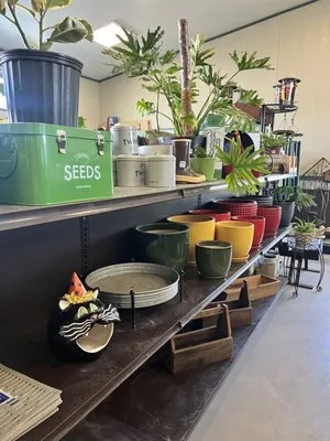 Ken's Garden Center Logo