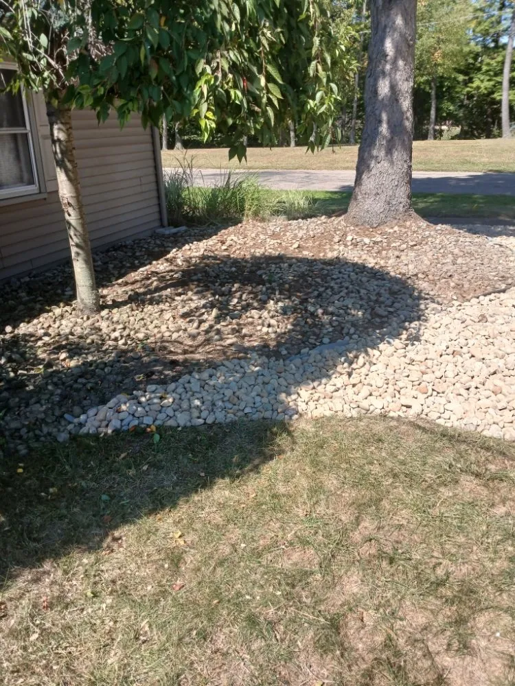 Reliable landscape installation for year-round maintenance in Warren, OH by Kens Landscaping And Junk Removal