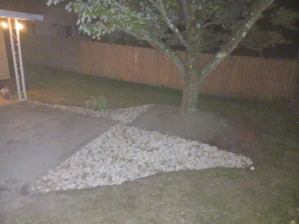 Custom landscaping services in Warren, OH - Kens Landscaping And Junk Removal