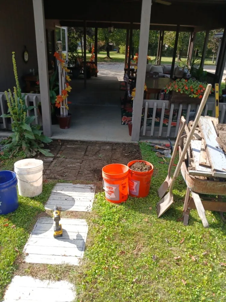 Expert garden landscaping experts serving Warren, OH - Kens Landscaping And Junk Removal