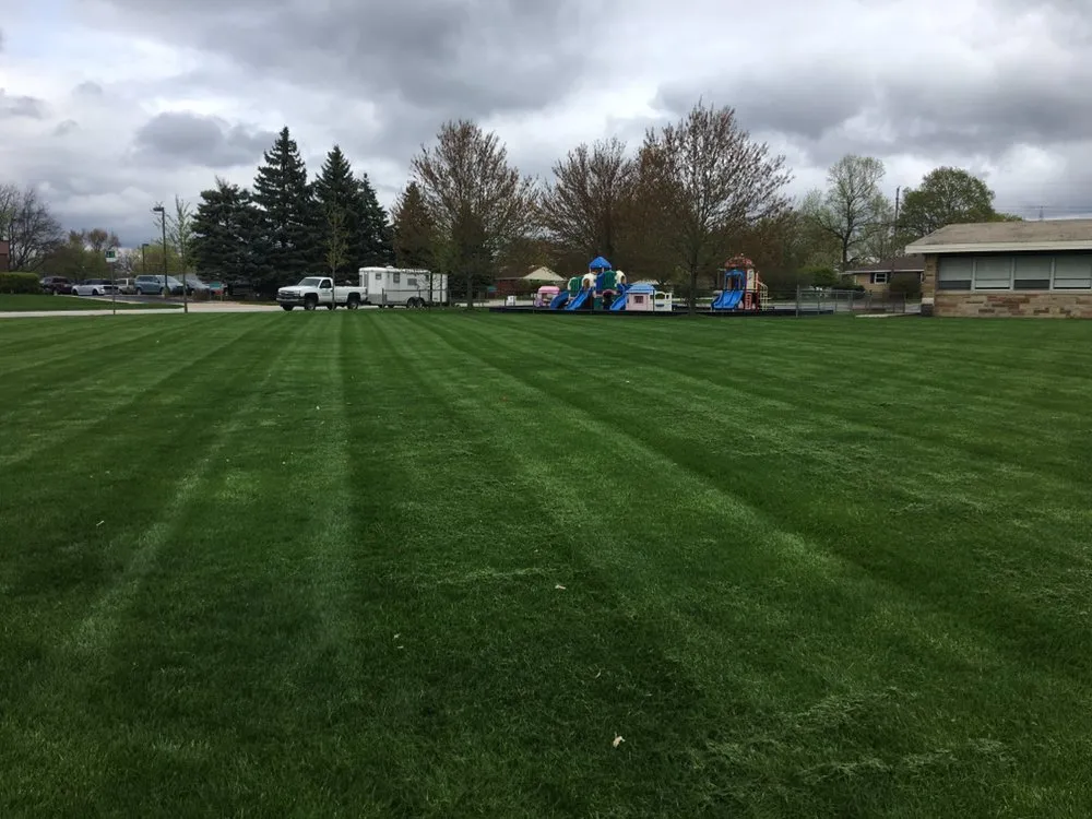 Affordable lawn mowing service experts serving Mishawaka, IN - Ken's Lawn and Snow