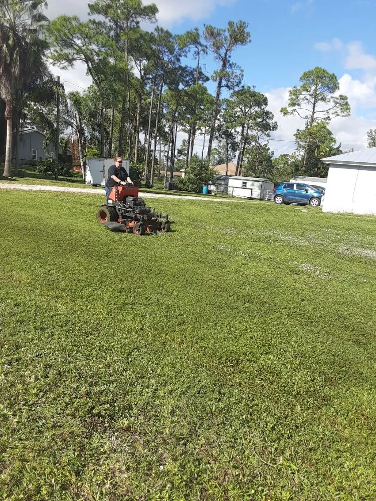 Top-rated lawn care service experts serving West Palm Beach, FL - Ken's Lawn Service