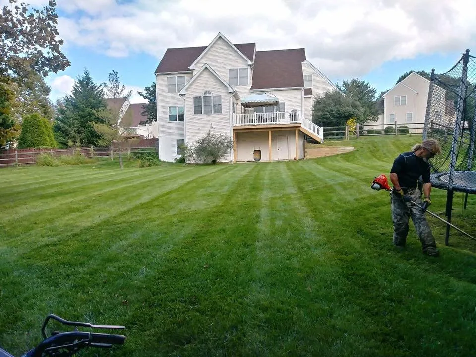 Local garden landscaping for residential properties in Wilmington, DE by Ken's Lawn Service