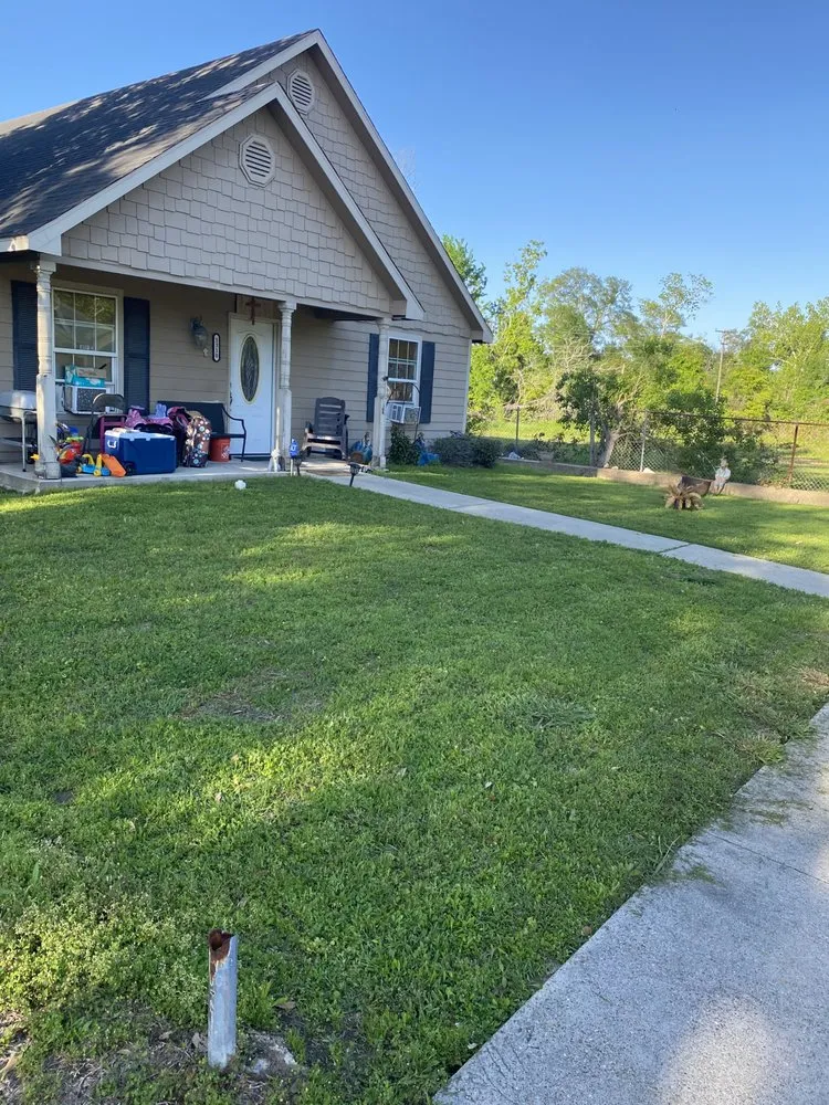 Trusted lawn care service in Orange, TX - Ken’s Perfect Touch