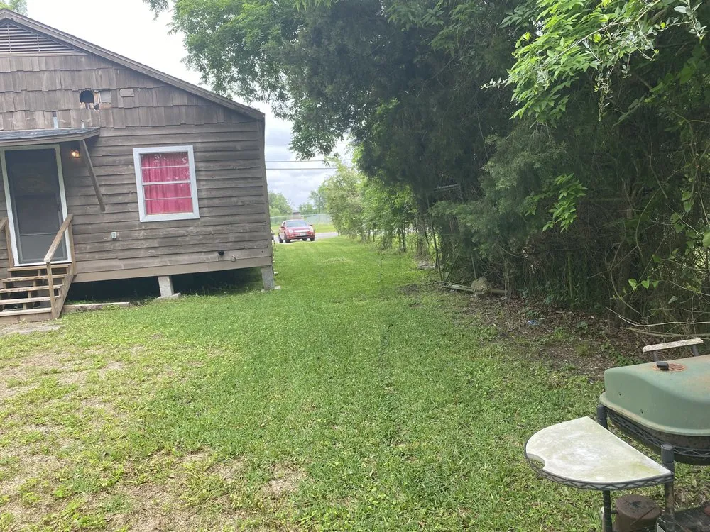 Affordable residential landscaping for residential properties in Orange, TX by Ken’s Perfect Touch