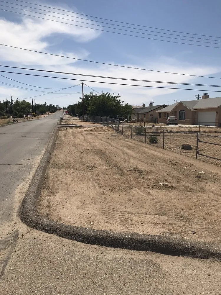 Local garden landscaping for beautiful yards across Hesperia, CA - Ken's tractor & clean ups