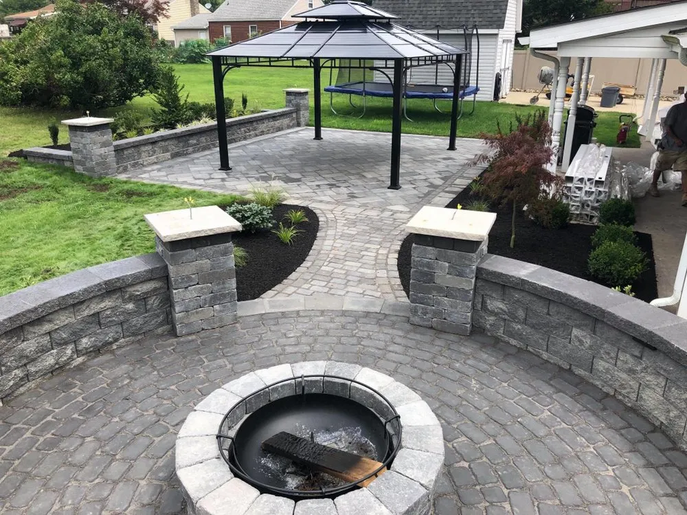 Custom residential landscaping in Natrona Heights, PA - Kensek Landscape Specialists