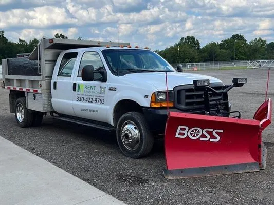 Kent Lawn Salon Logo