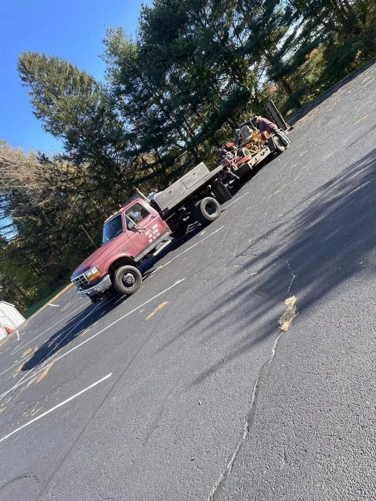 Local lawn mowing service experts serving Ashford, CT - Kent’s Lawncare