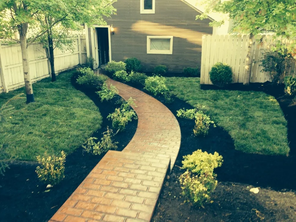 Custom landscape installation experts serving Columbus, OH - Keny Landscape
