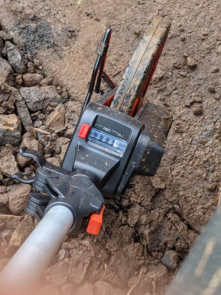 Reliable lawn care service in Captain Cook, HI by Keola Services