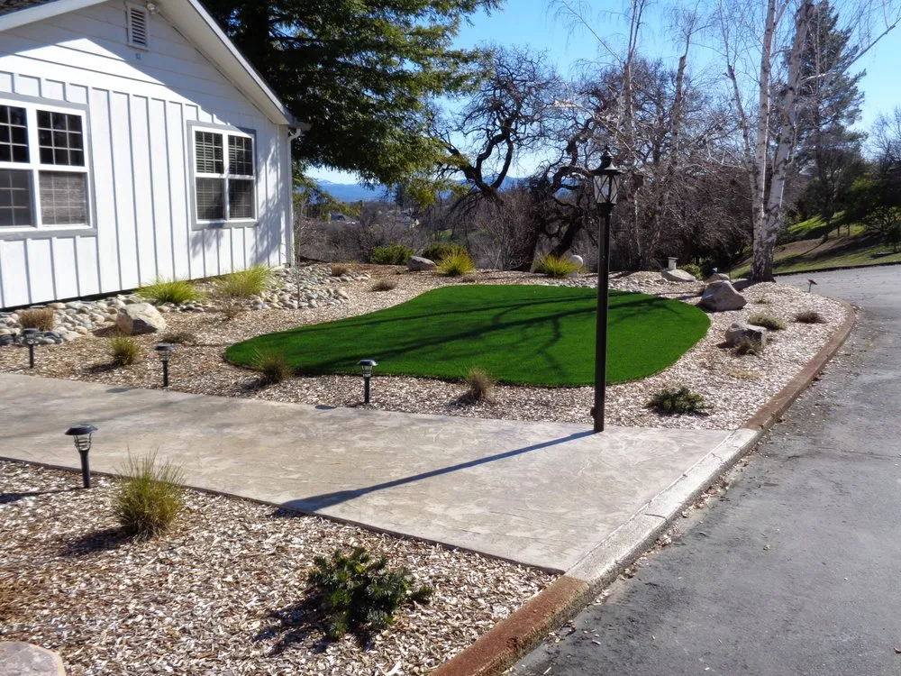 Professional garden landscaping in Ukiah, CA by Keough's Landscaping