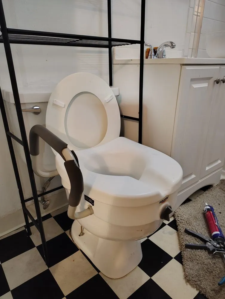 Affordable residential landscaping in North Little Rock, AR by Keri's Lawn Care