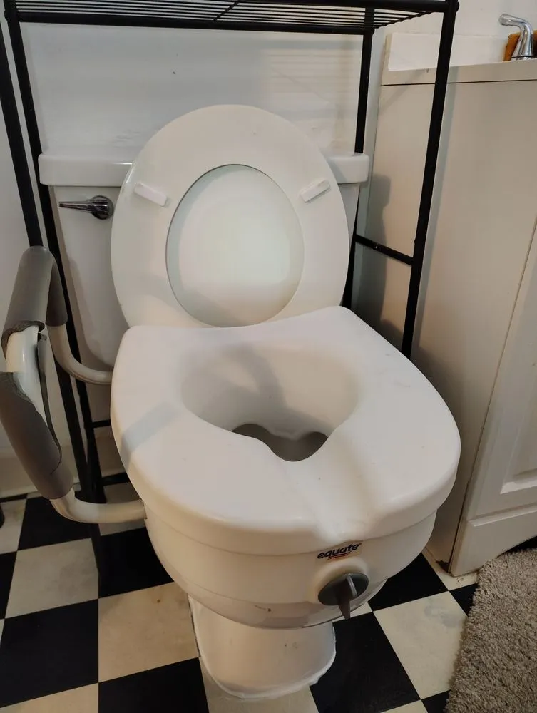 Affordable lawn care service in North Little Rock, AR by Keri's Lawn Care