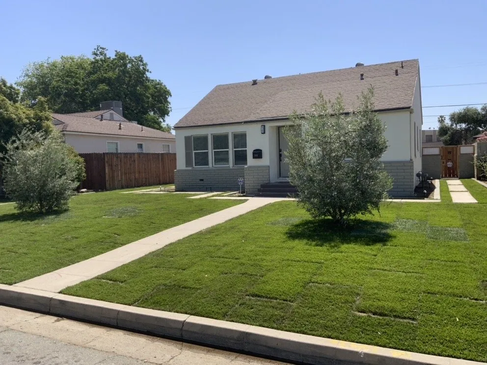 Top-rated yard cleanup service in Bakersfield, CA by Kern Lawn Borders