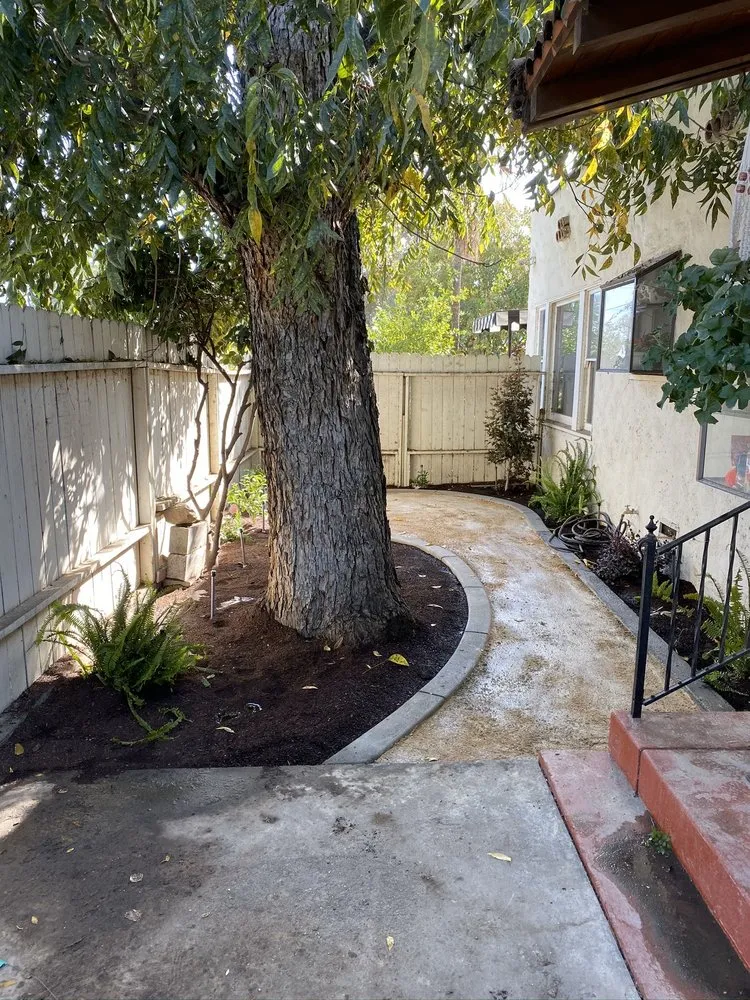 Local residential landscaping in Bakersfield, CA - Kern Lawn Borders