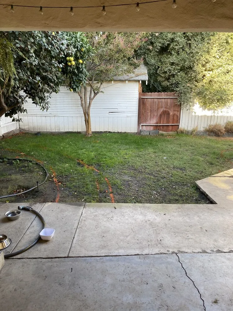 Top-rated lawn care service in Bakersfield, CA by Kern Lawn Borders