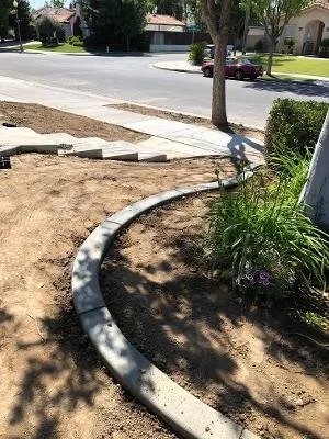 Custom outdoor landscaping in Bakersfield, CA by Kern Lawn Borders