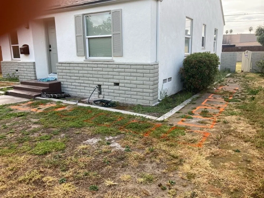 Reliable lawn care service for residential properties in Bakersfield, CA by Kern Lawn Borders