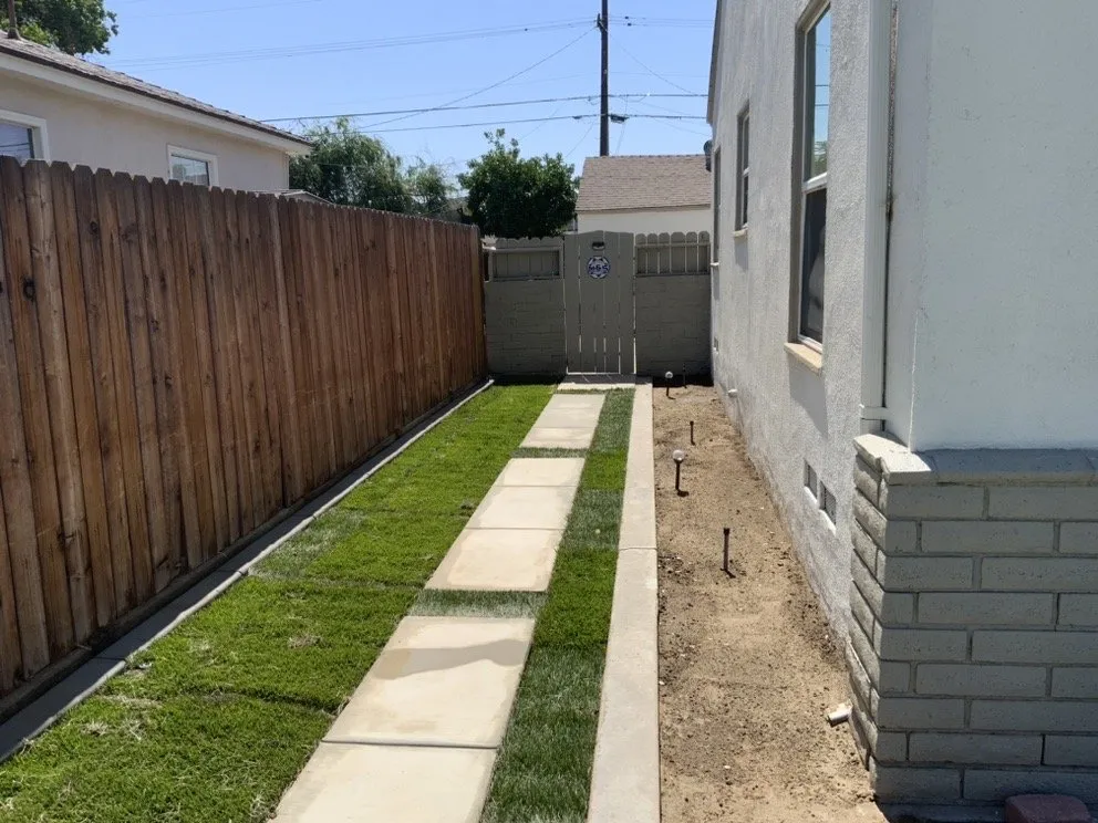 Reliable residential landscaping experts serving Bakersfield, CA - Kern Lawn Borders