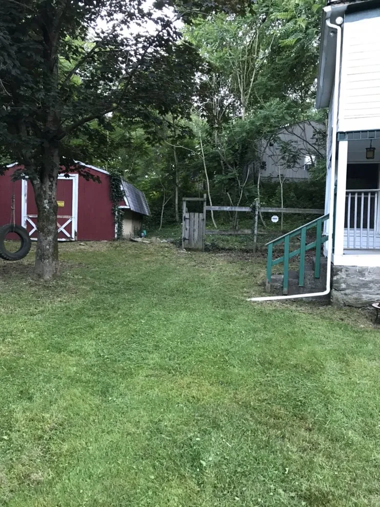 Trusted yard cleanup service for homes across Stroudsburg, PA - Kern Property Service