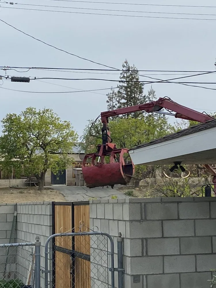 Affordable lawn mowing service in Bakersfield, CA by Kern tree service