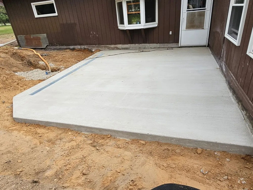 Top-rated lawn mowing service in Hobart, WI by Kes Contracting