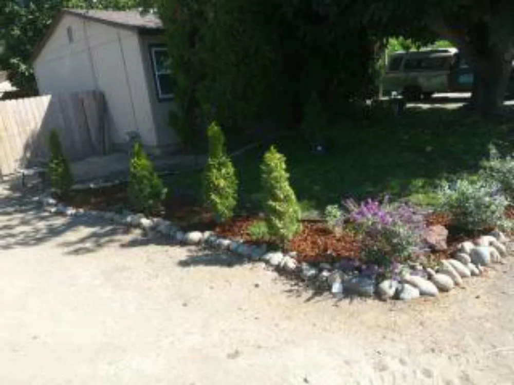 Local garden landscaping for year-round maintenance in Yuba City, CA by Ketcher'Scape Yard Service