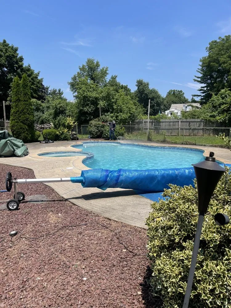 Expert yard maintenance experts serving New Brunswick, NJ - Kevin Landscaping