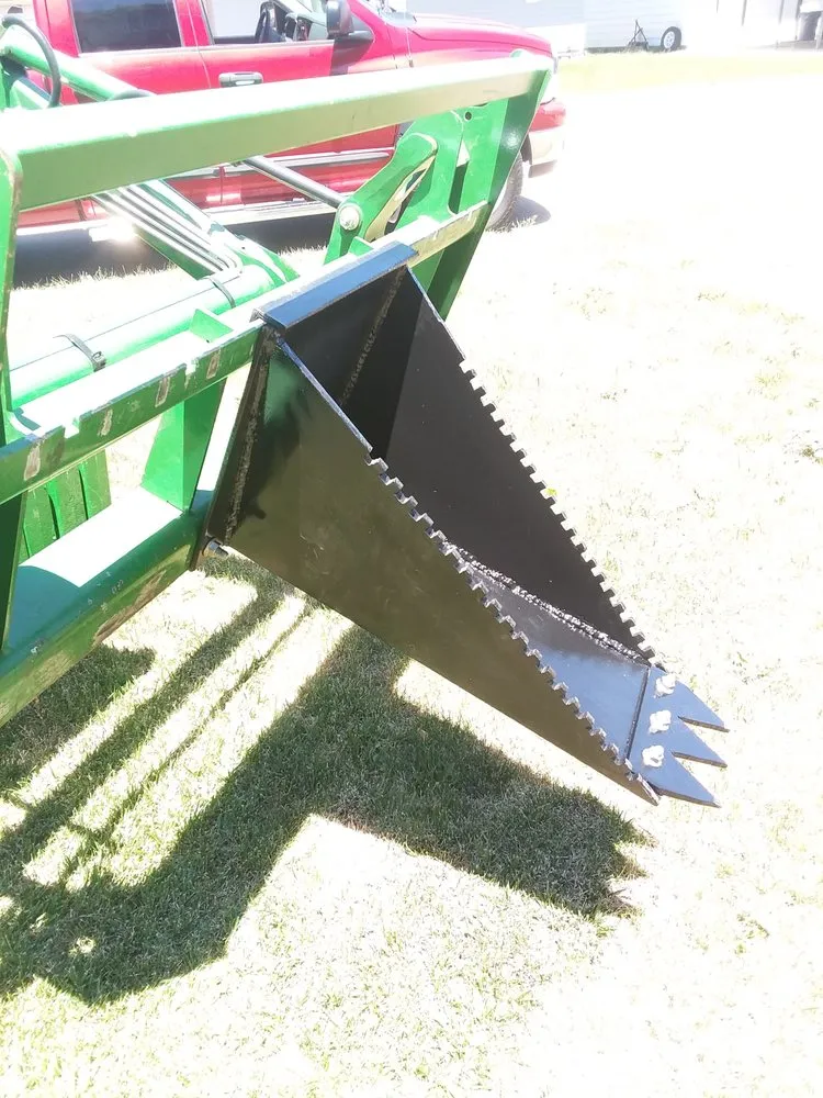 Trusted yard maintenance in Sioux City, IA - Kevin Strong