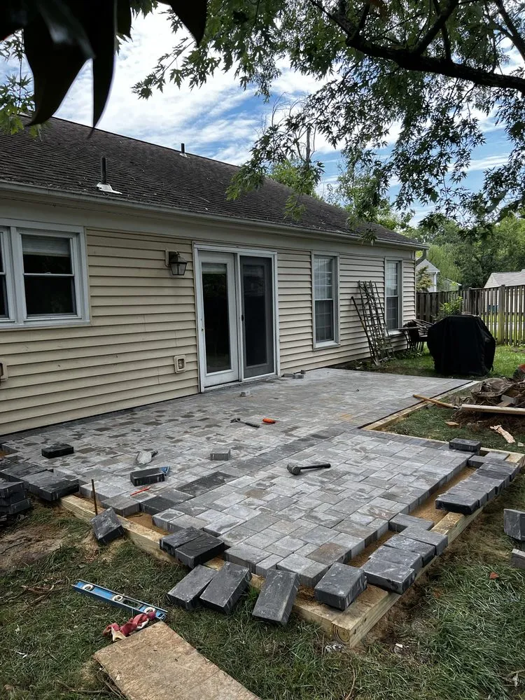 Reliable yard cleanup service in Oxon Hill, MD by Kevin Valencia