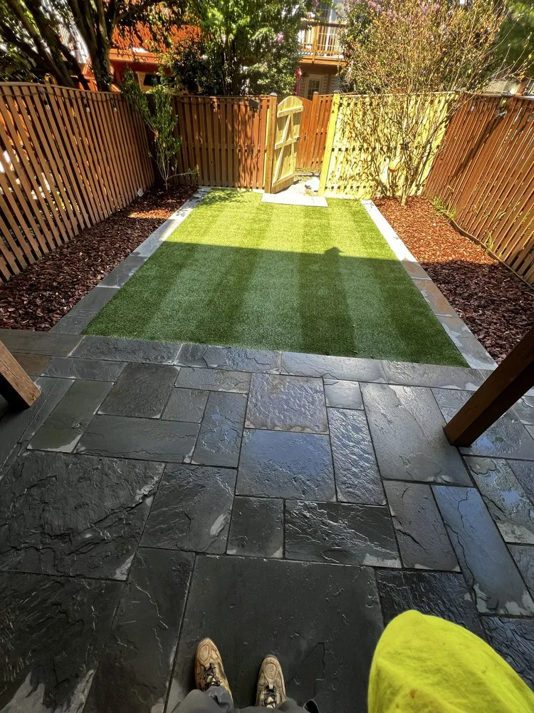 Affordable garden landscaping in Oxon Hill, MD - Kevin Valencia