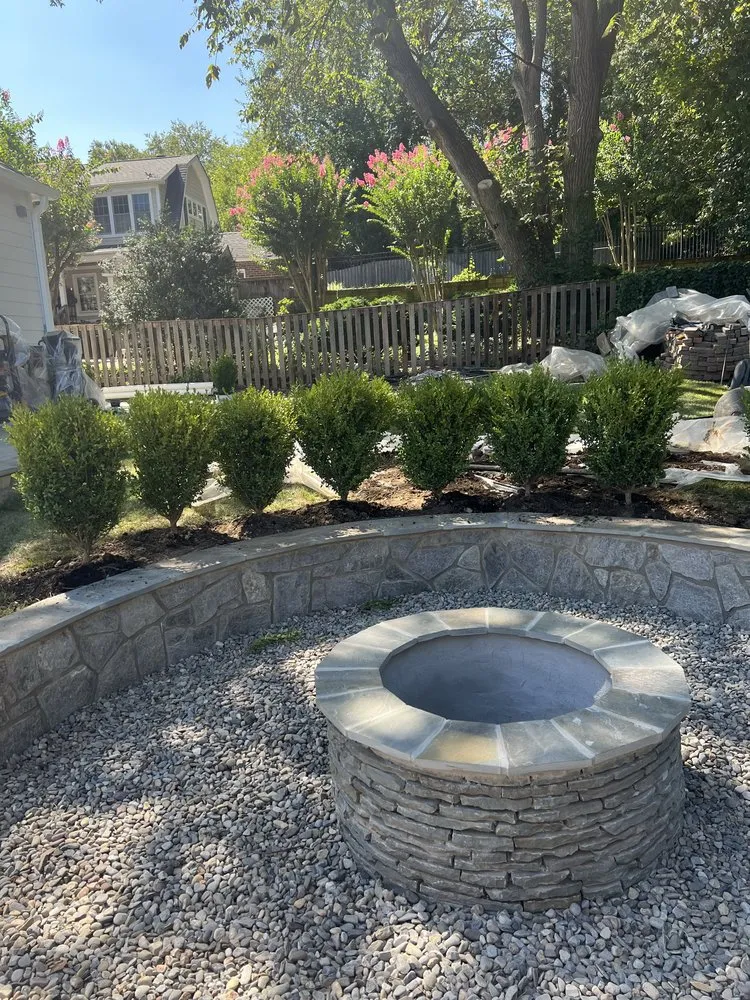 Affordable landscaping services in Oxon Hill, MD by Kevin Valencia