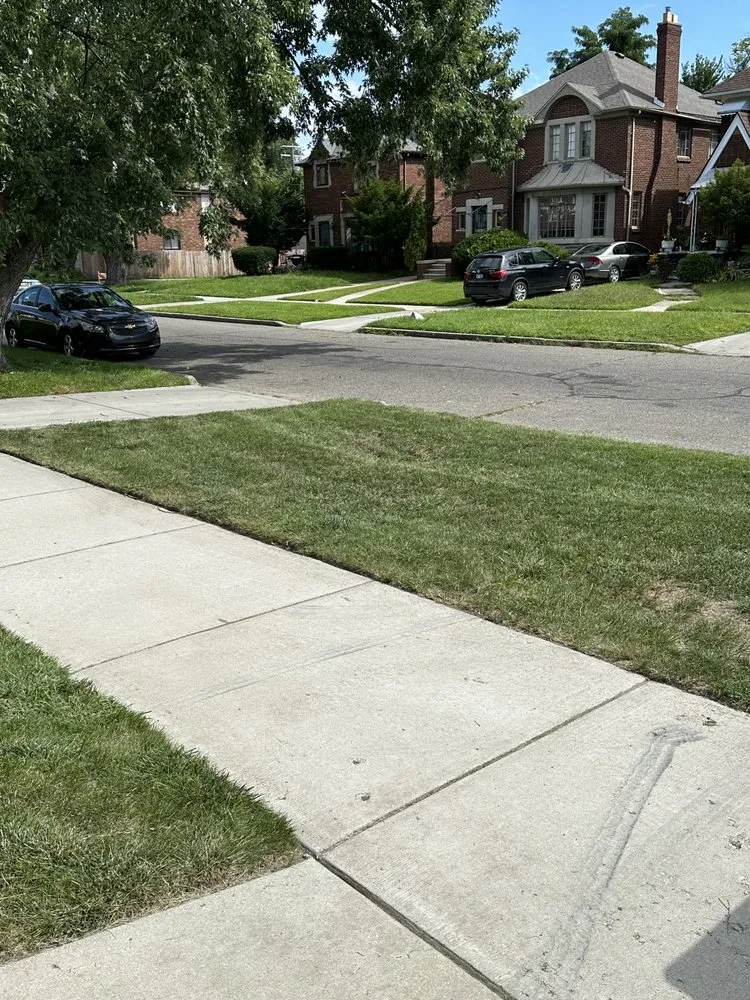 Affordable lawn mowing service experts serving Detroit, MI - Kevin's All Season Landscaping & Construction