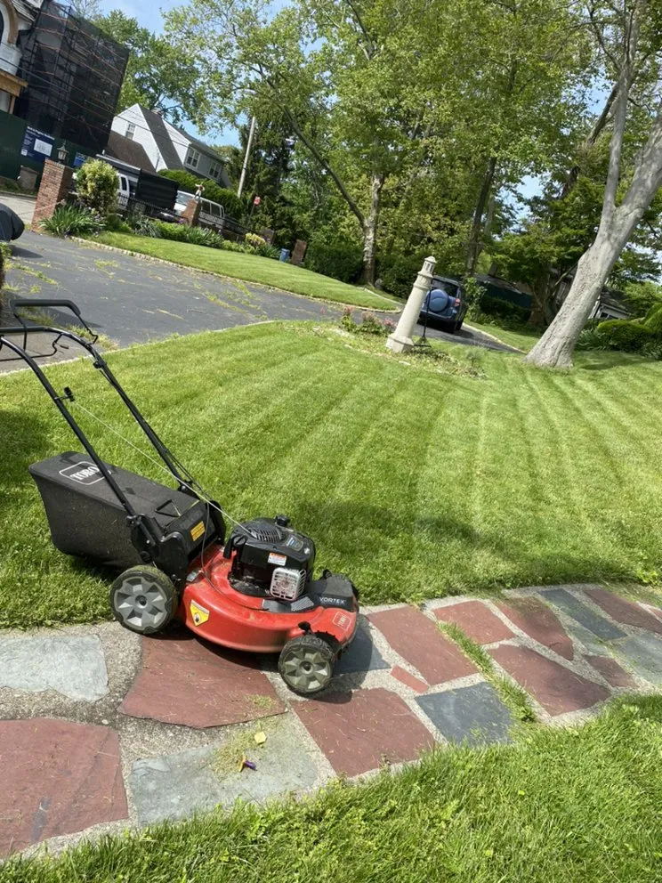Trusted lawn care service in Staten Island, NY by Kevins Landscaping