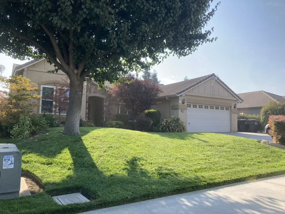 Reliable lawn mowing service experts serving Visalia, CA - Kevin's Lawn Care Rx