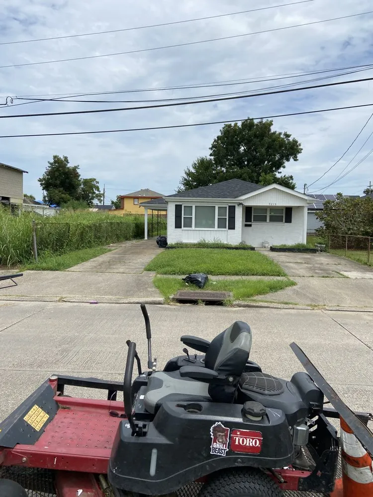 Trusted landscaping services experts serving Gretna, LA - Kevin’s lawn service