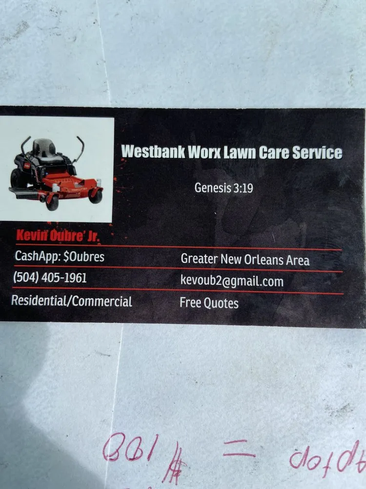 Local garden landscaping for year-round maintenance in Gretna, LA by Kevin’s lawn service