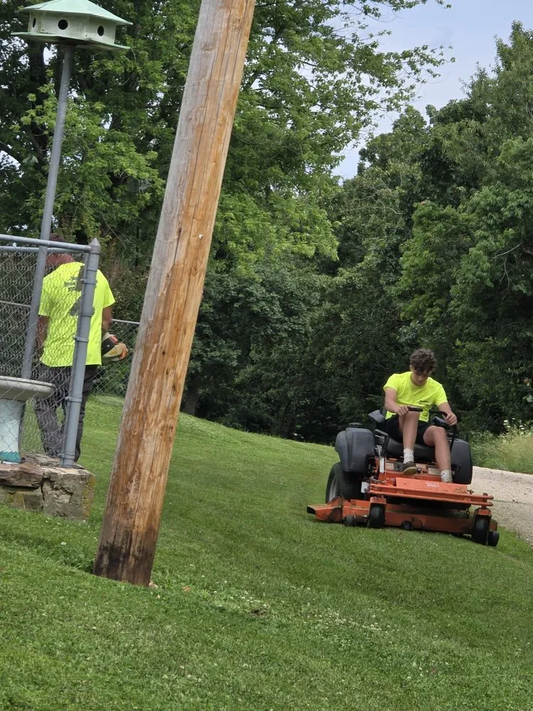 Custom landscape design near you in Dixon, MO by Kevin's Mowing