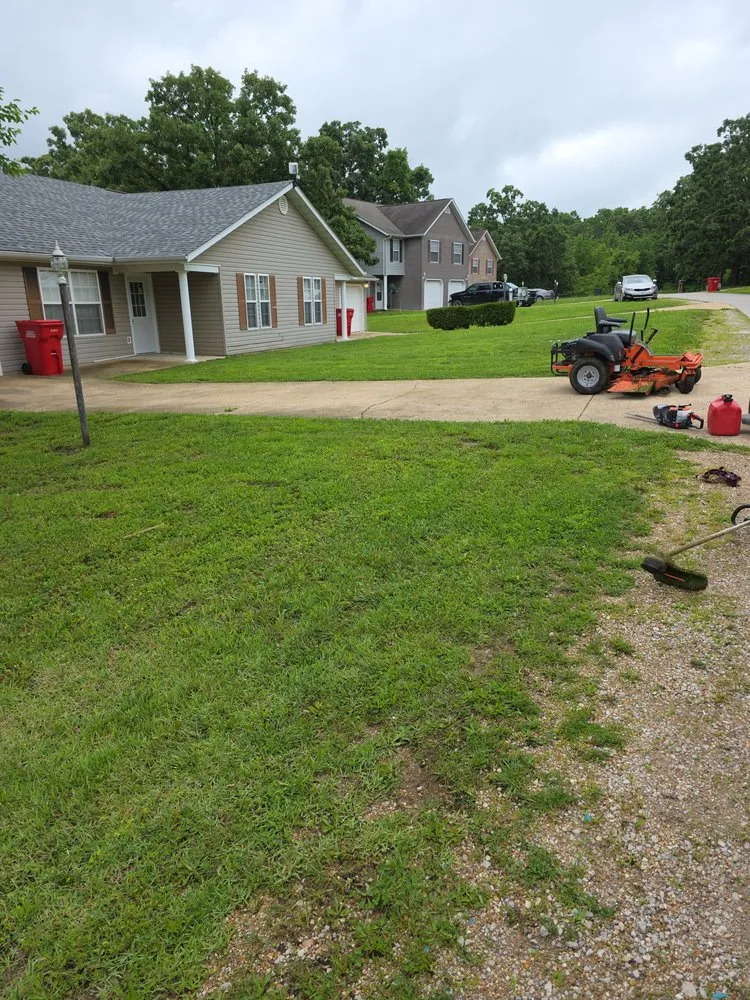 Expert landscaping services in Dixon, MO - Kevin's Mowing