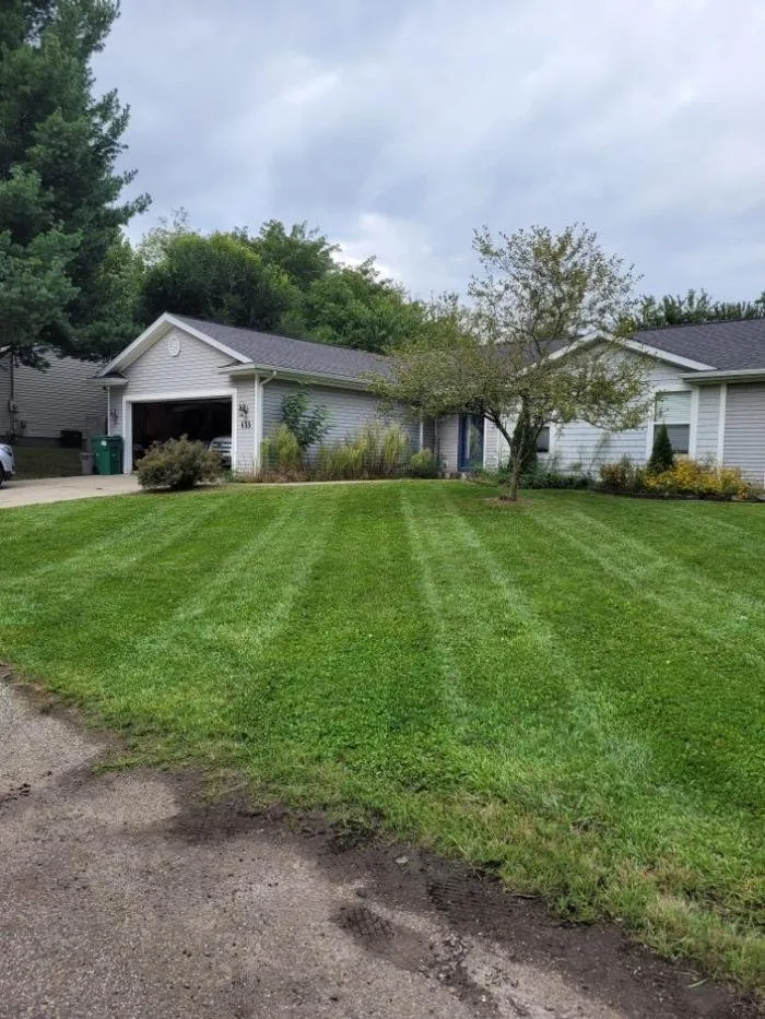 Trusted yard maintenance with custom design across Battle Creek, MI - Kevin's Quality Lawn and Snow