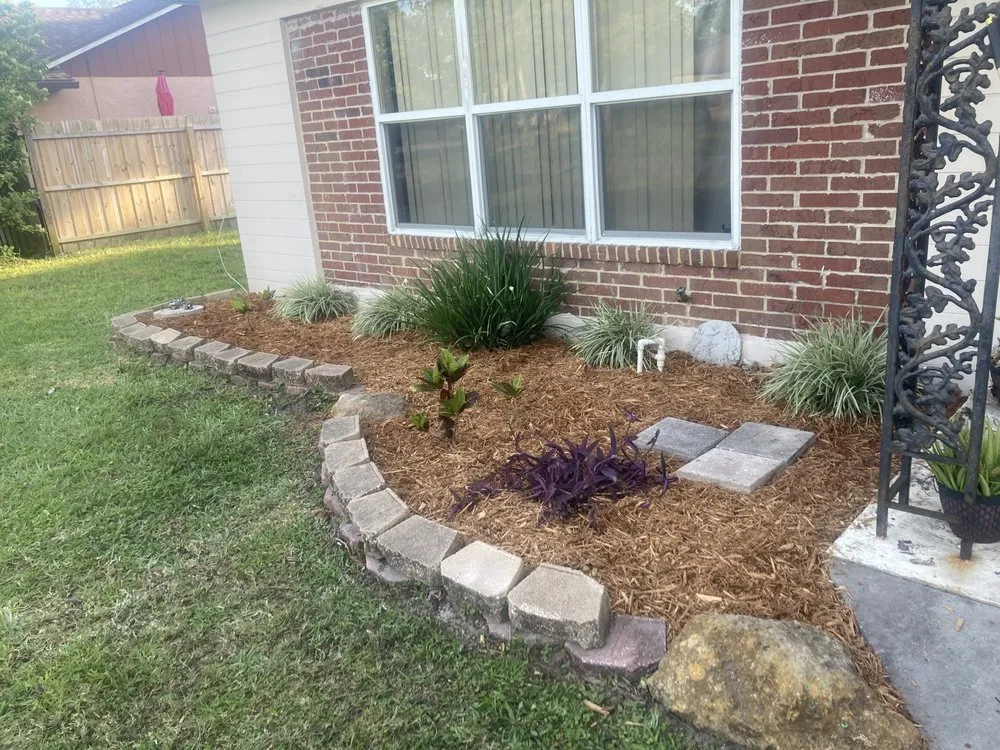 Top-rated lawn mowing service in Daytona Beach, FL by Kevin's Yard Clean Up