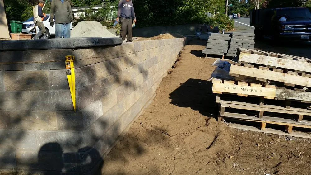 Affordable lawn care service in Seattle, WA by Kevin's Yard Work