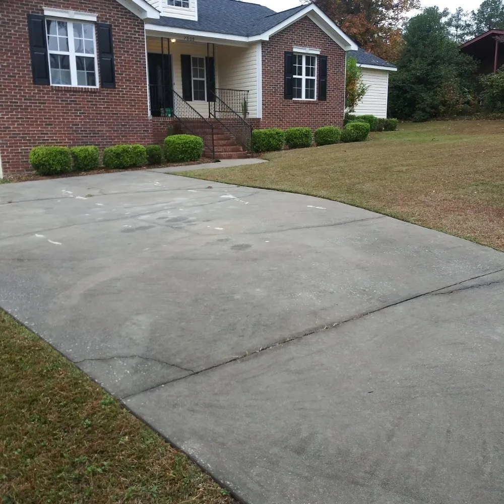Top-rated landscaping services in Wagener, SC by KevnLori Professional Lawn Care