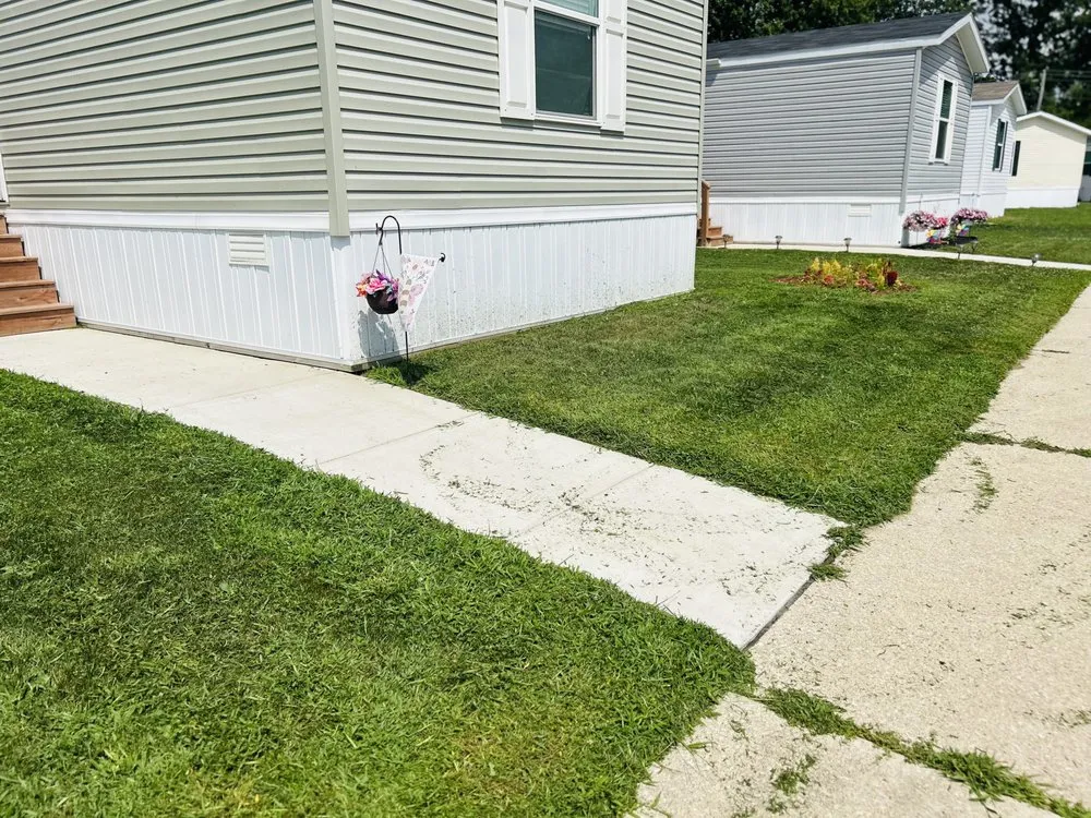 Local landscape installation experts serving Ypsilanti, MI - Key To The Top Enterprise