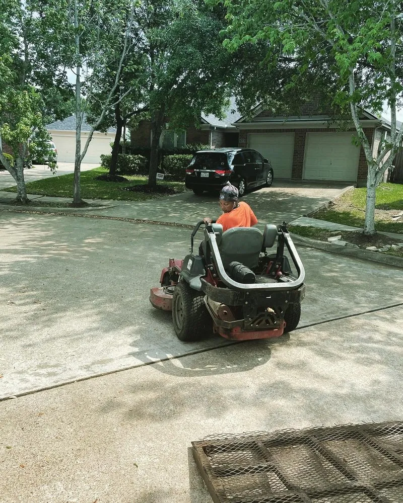 Custom landscaping services in Clodine, TX by Keycuts G.S