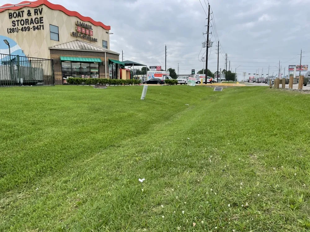 Trusted lawn mowing service for year-round maintenance in Clodine, TX by Keycuts G.S
