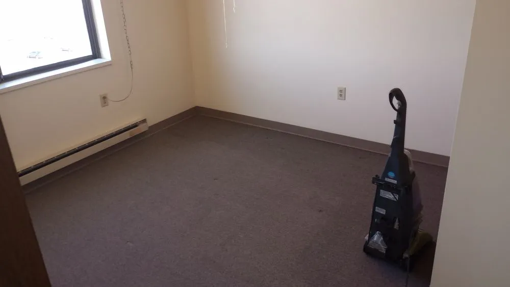 Expert outdoor landscaping in Champaign, IL by KeyMo's Care