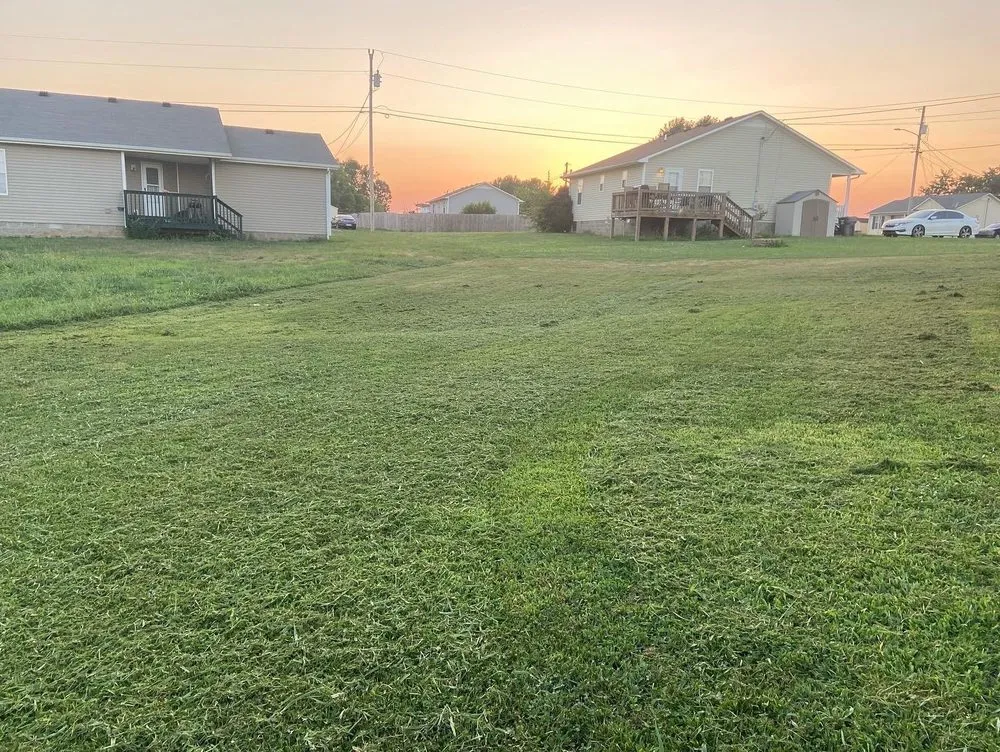 Top-rated lawn care service with custom design in Clarksville, TN by Keys Kuts