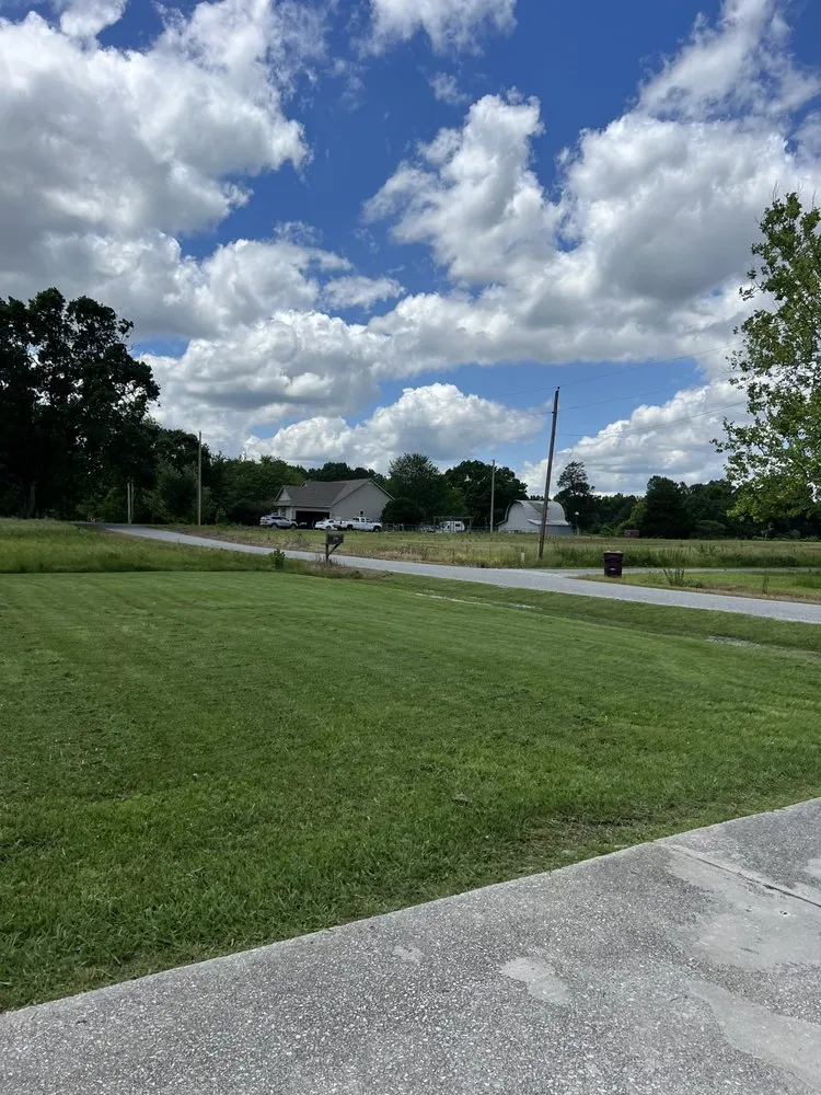 Professional lawn mowing service near you across Athens, AL - Key’s Lawncare & Pressure Washing